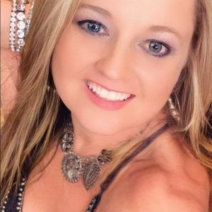 Meet your Posher, Janice